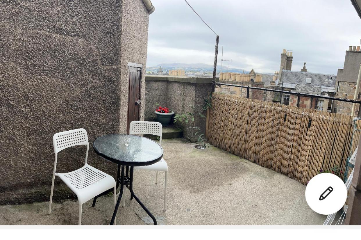 Old Town View Apartment Εδιμβούργο Εξωτερικό φωτογραφία